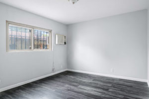 Living room of 811 W. 97th St, Los Angeles, CA