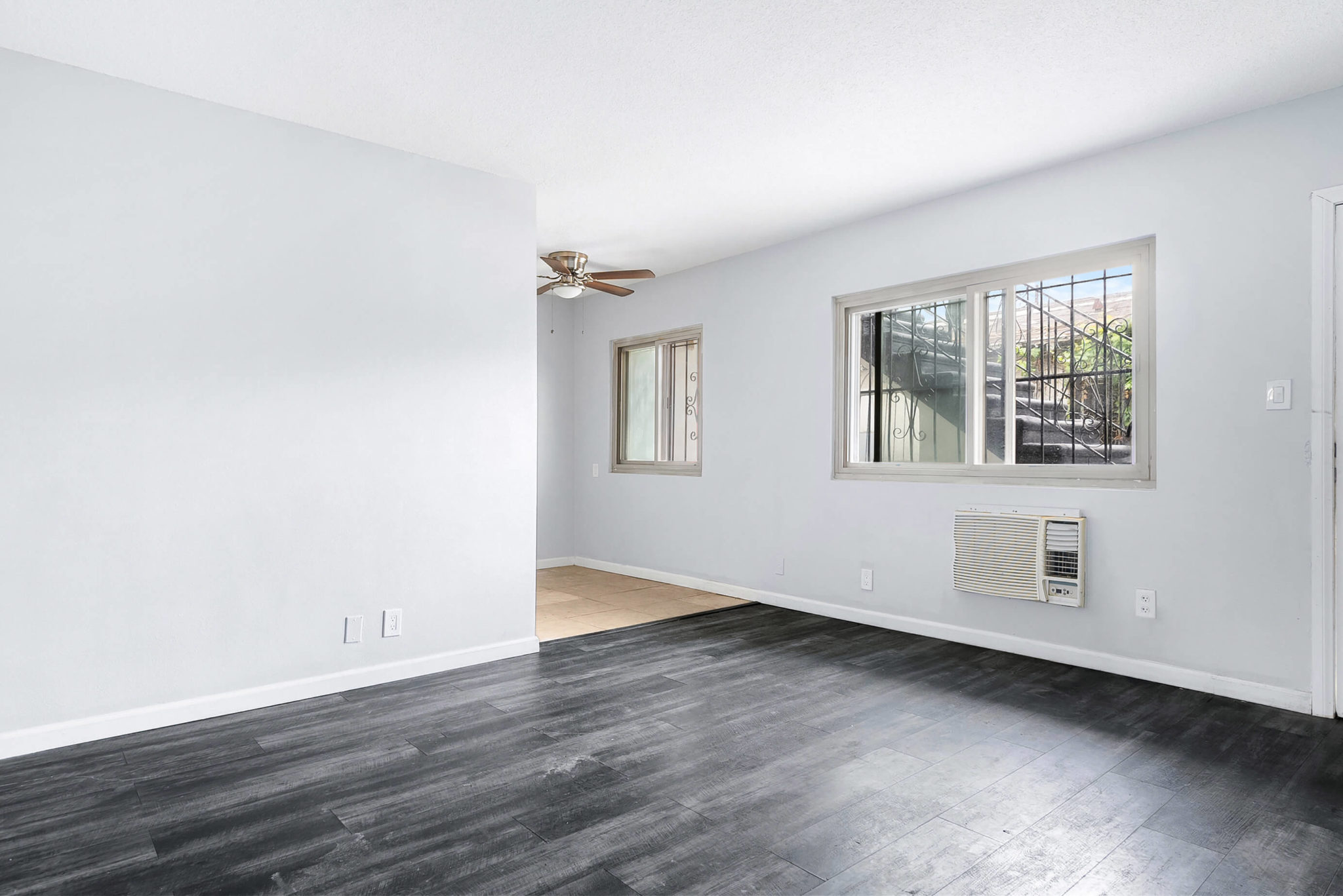 living room to hallway of 811 W. 97th St, Los Angeles, CA