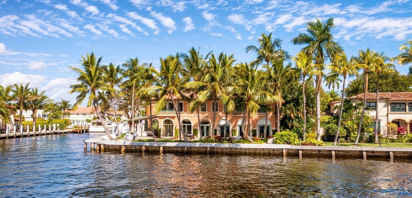 Florida homes next to ocean