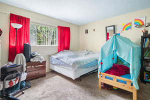 bedroom of 3926 Inglewood Blvd. Los Angeles, CA