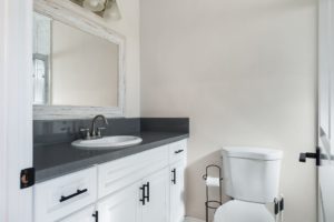 420 W. Meda Ave. Glendora, CA 91741 adu bathroom
