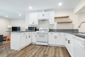 420 W. Meda Ave. Glendora, CA 91741 full kitchen (1)