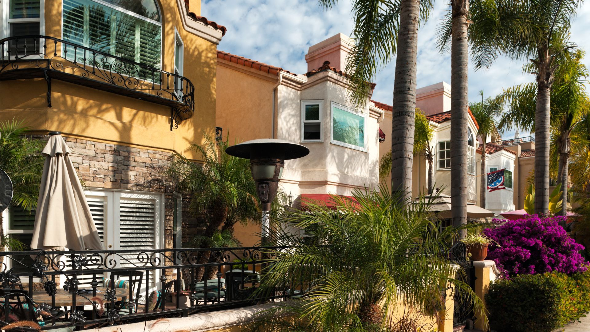 California beach rental homes.